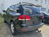 Volkswagen Touareg V6 TDI BI-XENON AHK 4x SHZ TEMPOMAT - Volkswagen Touareg aus 2005: V6 TDI