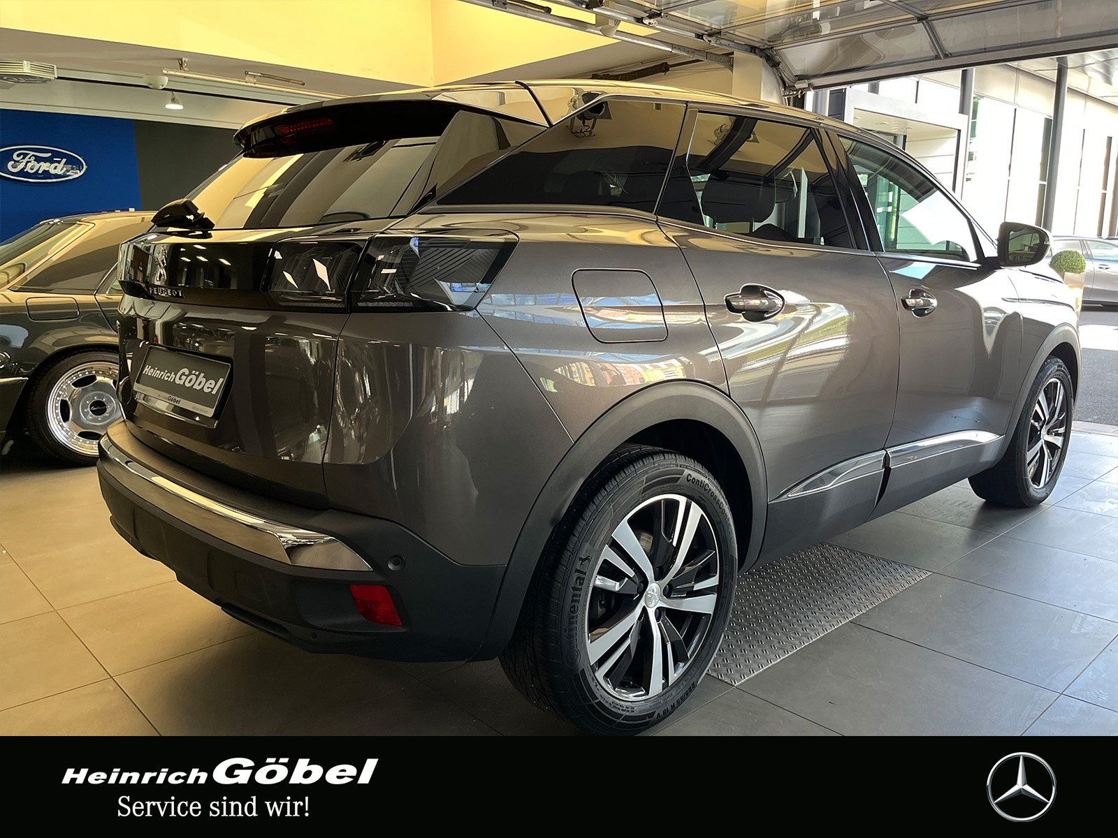 Fahrzeugabbildung Peugeot 3008 1.5 BlueHDi 130 Allure Pack AHK+NAVI+KAMERA