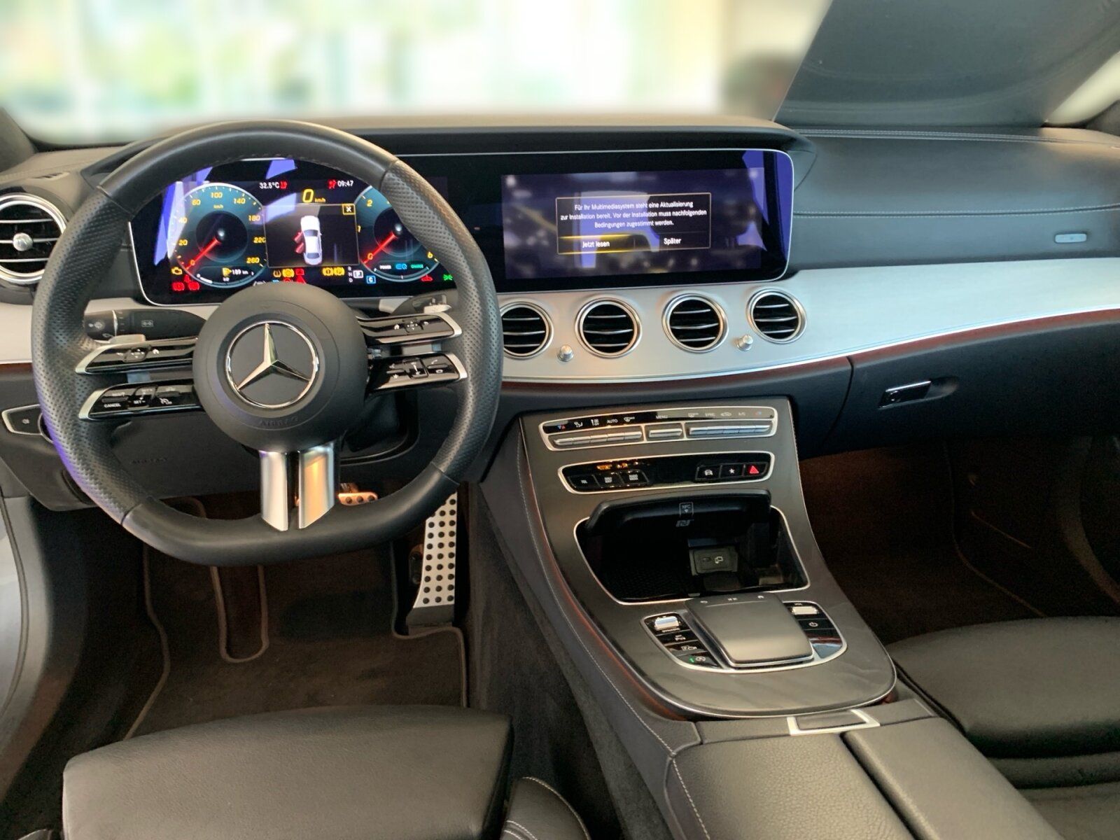 Mercedes-Benz E 220 d Limousine AMG NIGHT AHK PANO 360°KAM foto 10