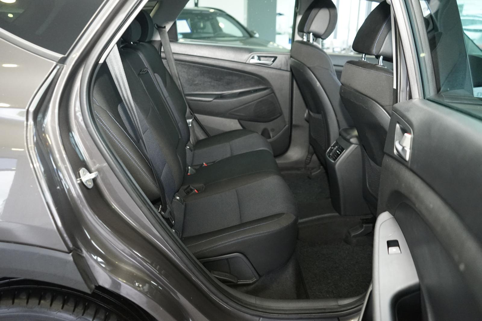 Hyundai Tucson Intro Edition 4WD+NAVI+KAMERA+TOT WINKEL+