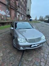 Mercedes-Benz Mercedes Benz C320 - Mercedes-Benz C 320 von privat