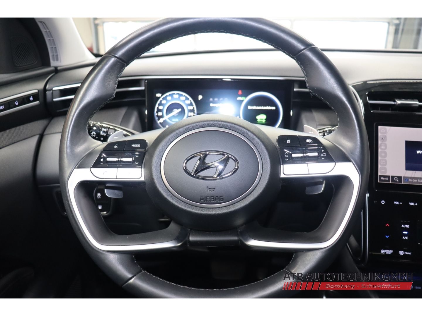 Fahrzeugabbildung Hyundai Tucson Prime PHEV 1.6 T-GDi 4WD 97,4% SOH Navi S