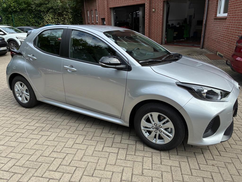 Mazda 2 Hybrid