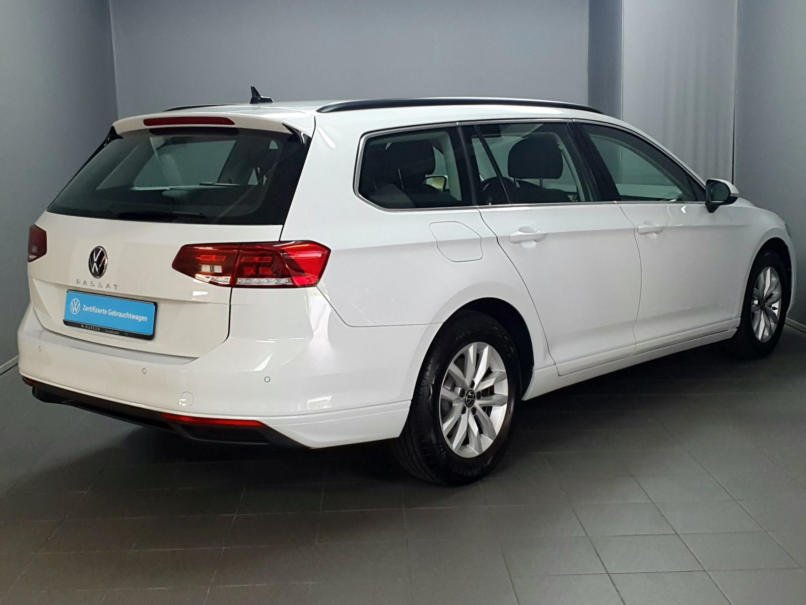 Volkswagen Passat Variant Business 2.0TDI DSG ACC LED Navi foto 4
