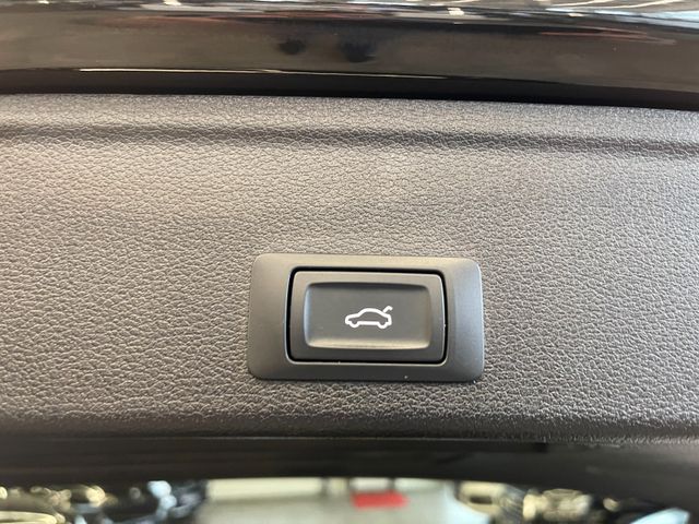 Audi A4 Avant 45 TFSI quattro S line *1.HAND*KAM*AHK*