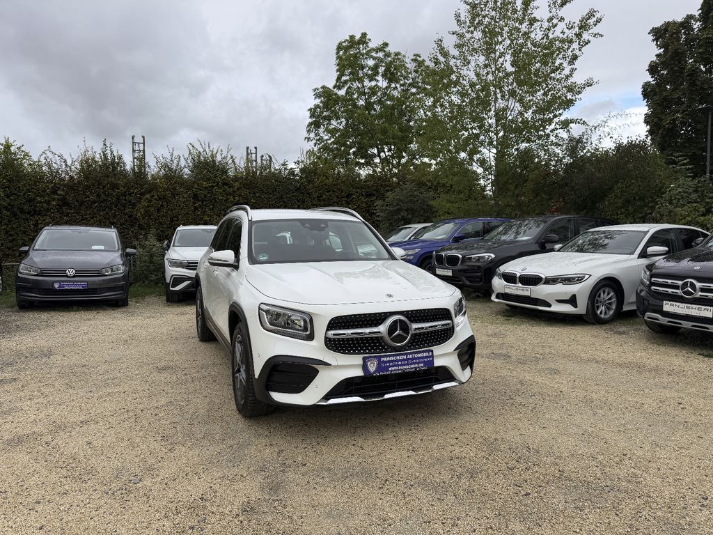 Image of Mercedes-Benz GLB 220