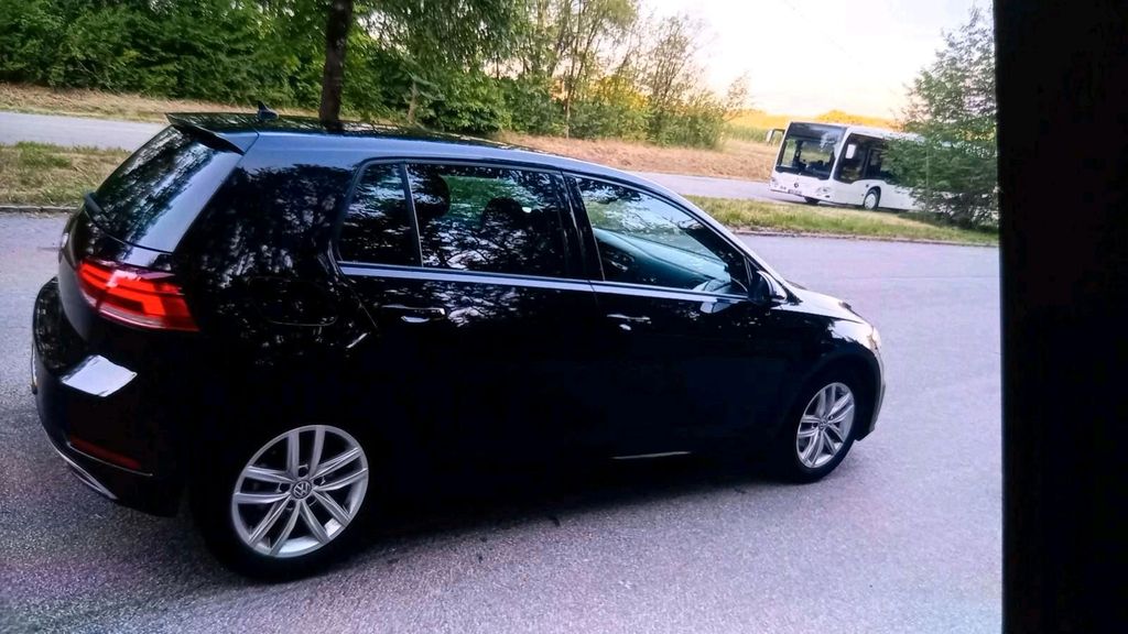 Image of Volkswagen Golf