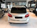 Porsche CAYENNE 3.0d"NAVI"LEDER"XENON"SSD"ALU-19" - Porsche Cayenne aus 2011 mit Diesel-Antrieb