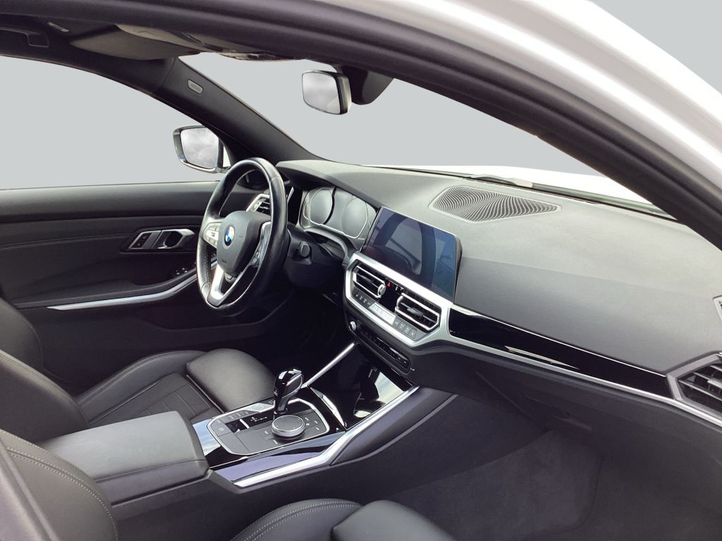 BMW 320i Aut. Sport Line Laserlicht* HiFi* SHZ* foto 17