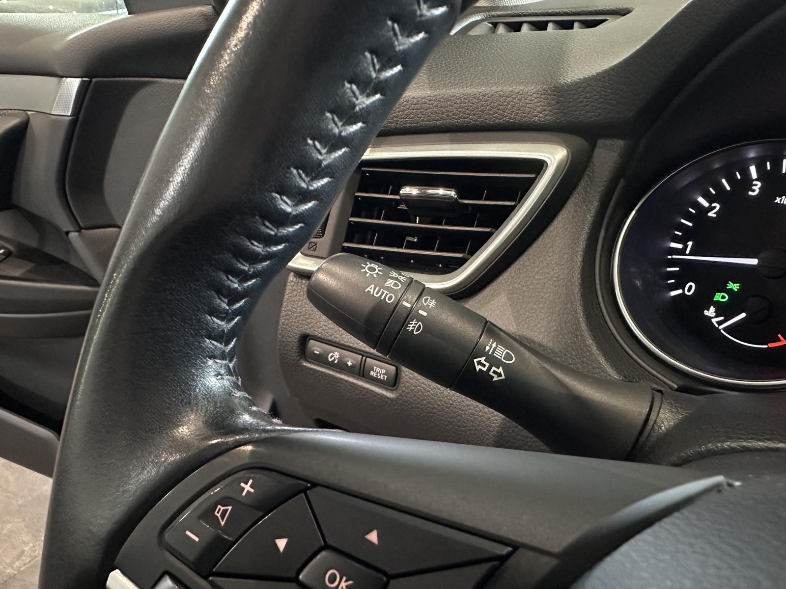 Nissan Qashqai *PANO, SPURHALTE, TOTWINKEL, 360GR.*