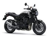 Kawasaki Z 900 RS Black Ball Edition - Motorräder in Halle