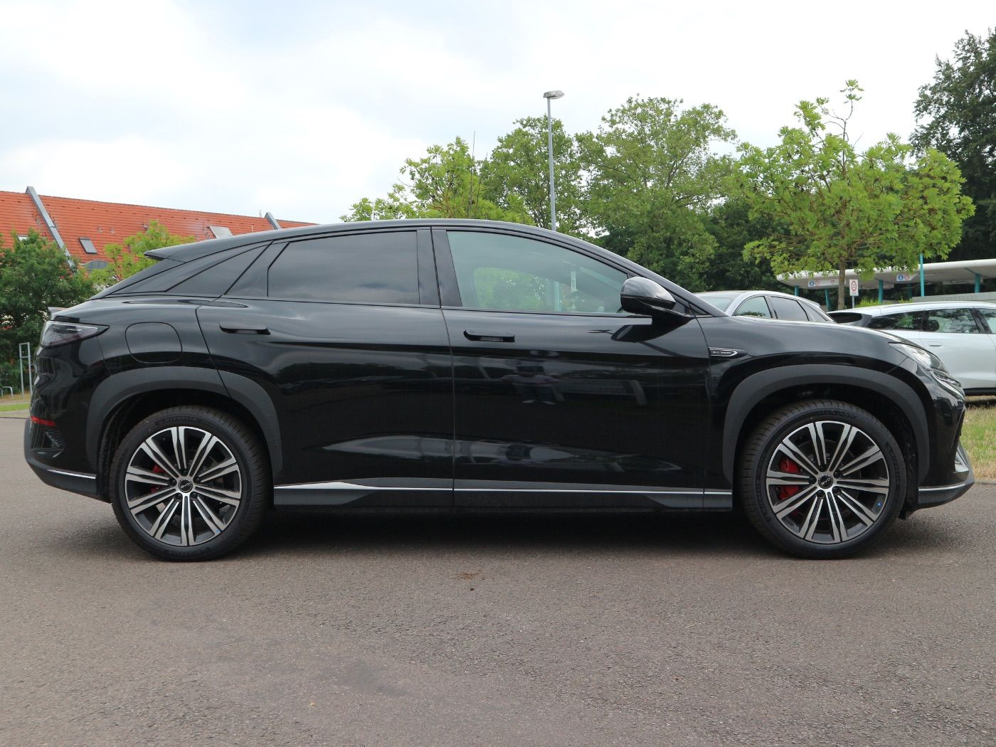 BYD SEALION 7