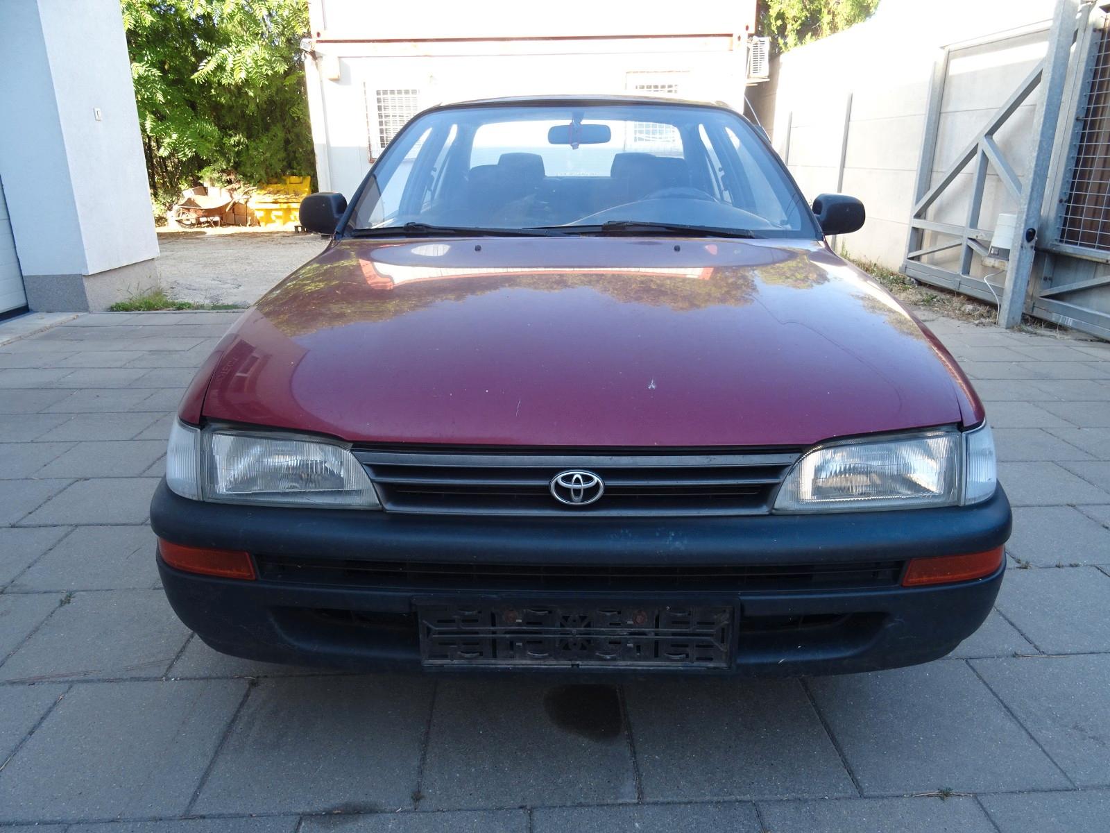 Toyota Corolla benzin