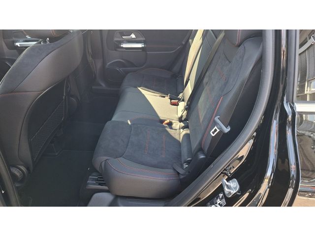 Mercedes-Benz GLB 220