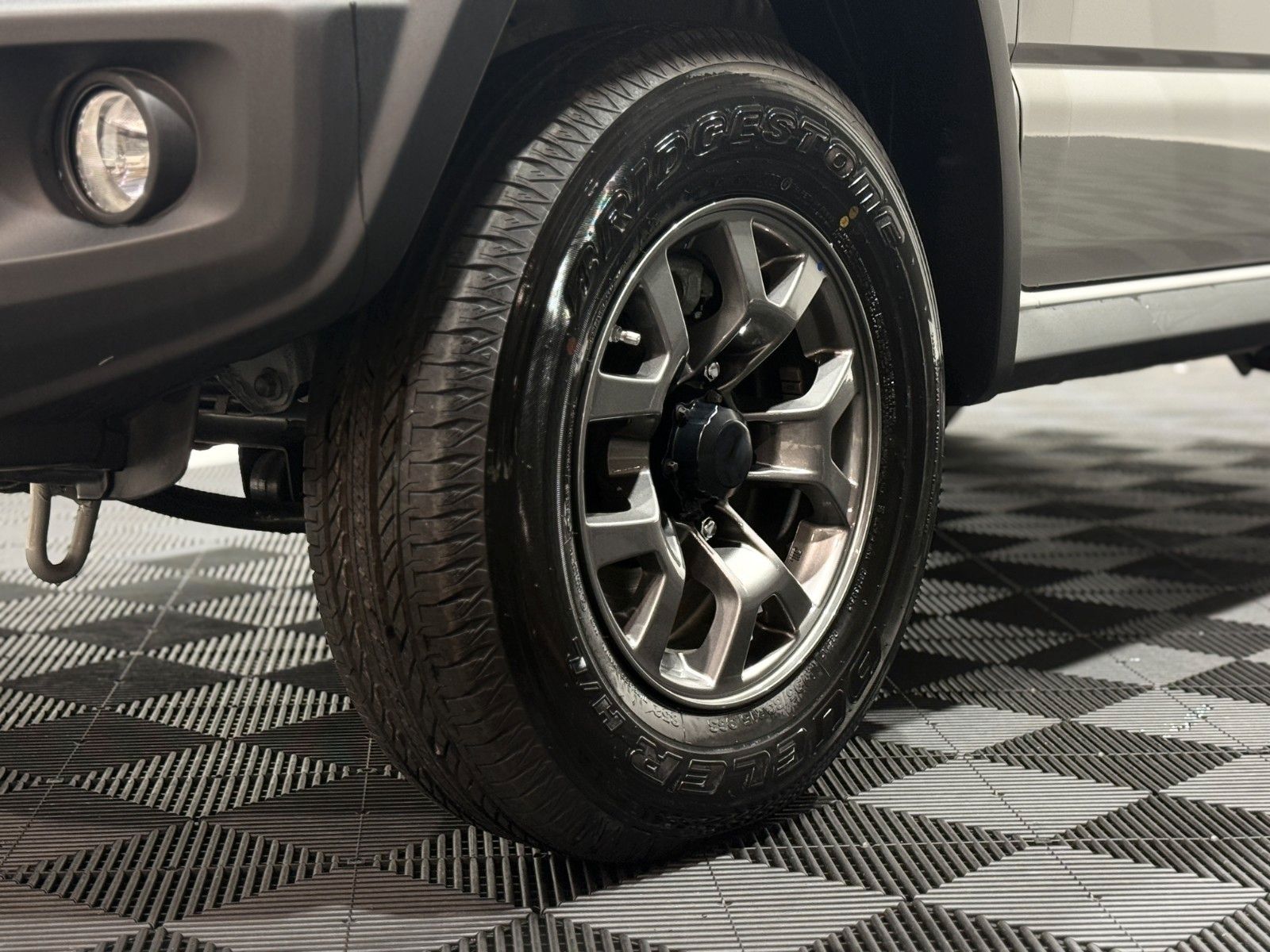 Fahrzeugabbildung Suzuki RTR Jimmy - 4/5 Türer - LED - RFK - MFL