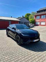 Lamborghini Urus - schwarze Lamborghini Urus