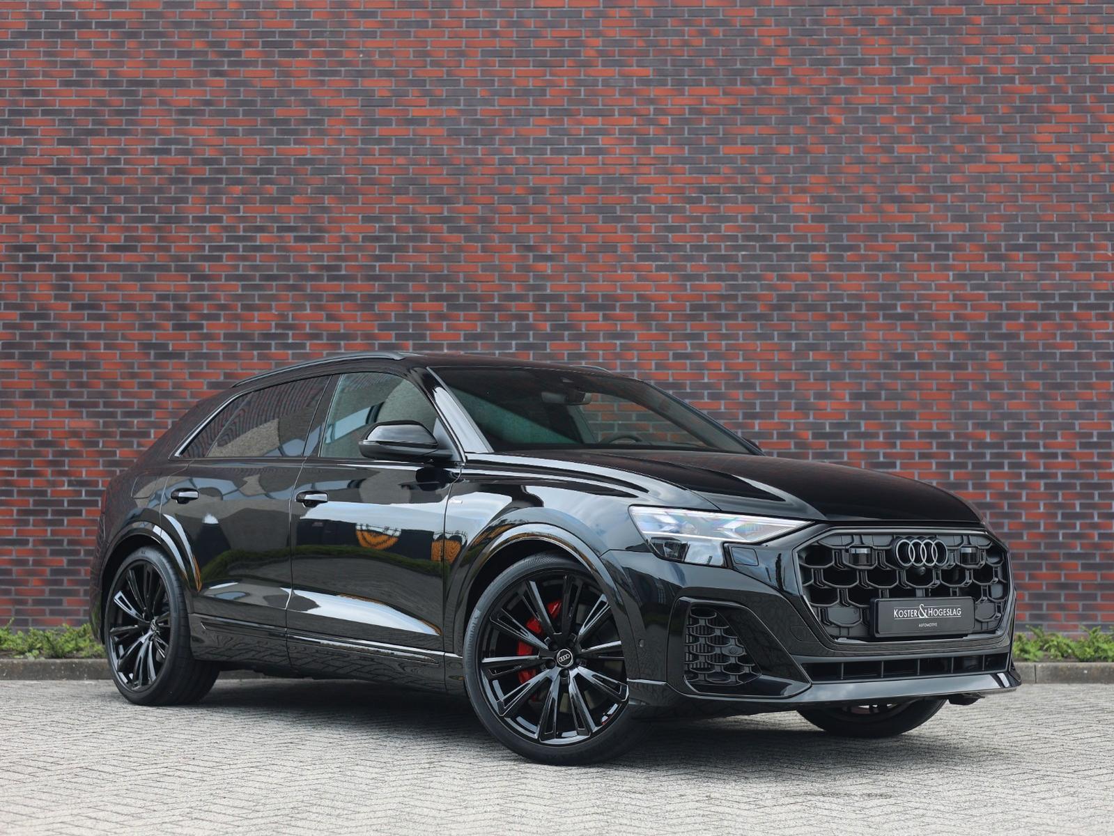 Audi Q8 60TFSIe quattro Competition | Neu – Voll!