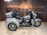 Harley-Davidson FLHTCUTG TRI GLIDE ULTRA J&H Auspuff - TRIKE