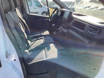 Renault Trafic - 10