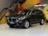 BMW X3 xDrive 20i Advantage Aut. STANDHZG~AHK~NAVI~ - BMW X3 mit Benzin-Antrieb: Beheizbares Lenkrad