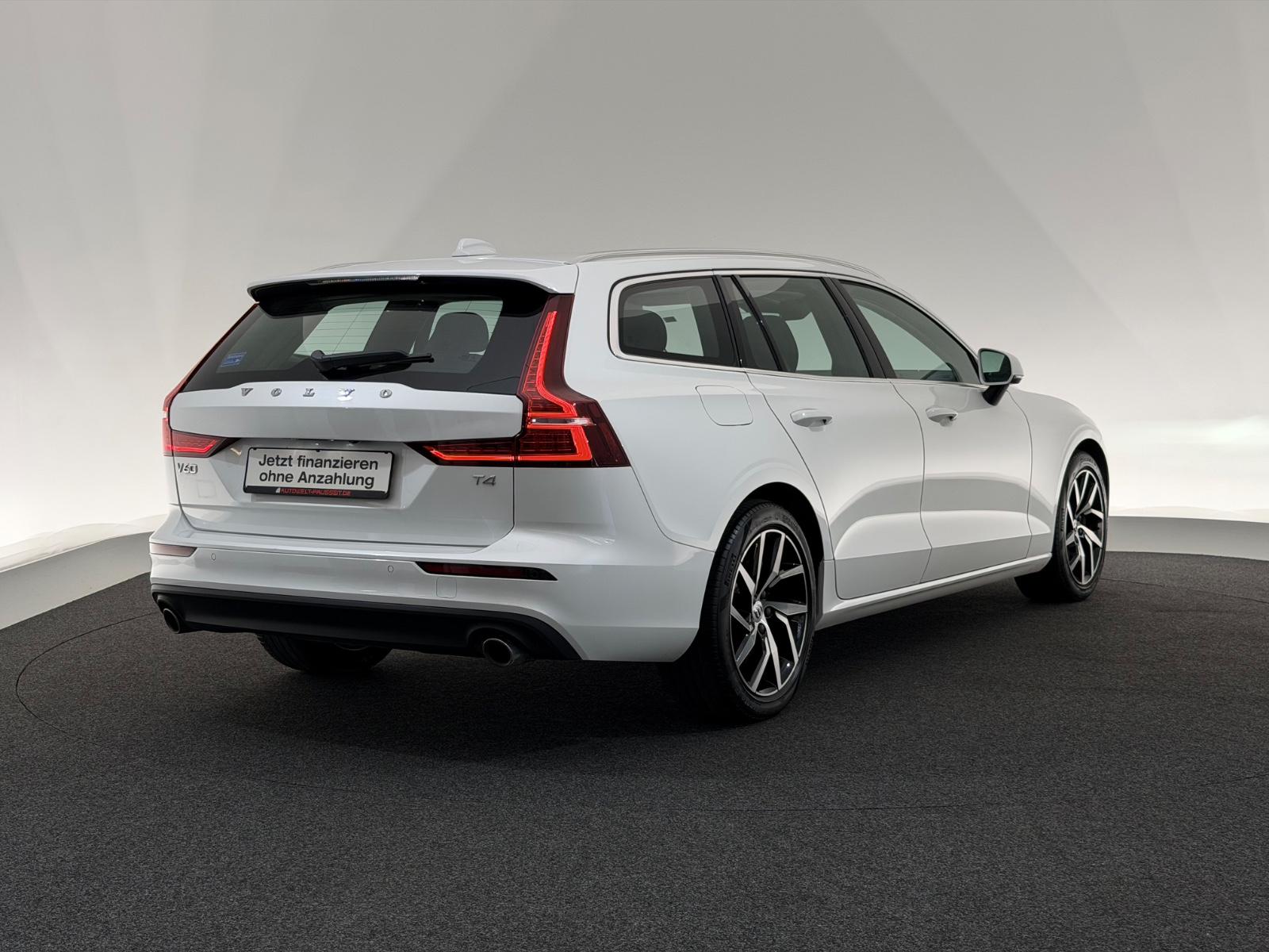 Volvo V60 Kombi*MOMENTUM PRO*LED-R.KAM-TEMPO-SPUR-SHZ