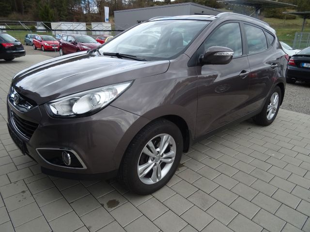 Hyundai ix35 2.0 CRDi Style 2WD.Panorama- Dach: leder