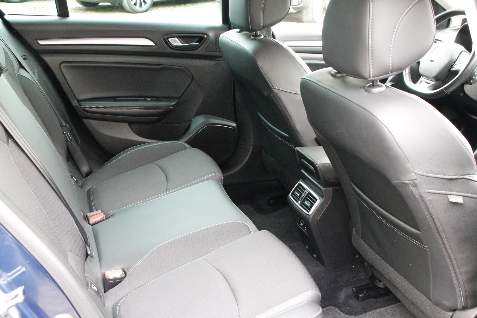 Fahrzeugabbildung Renault Megane IV Grandtour Intens