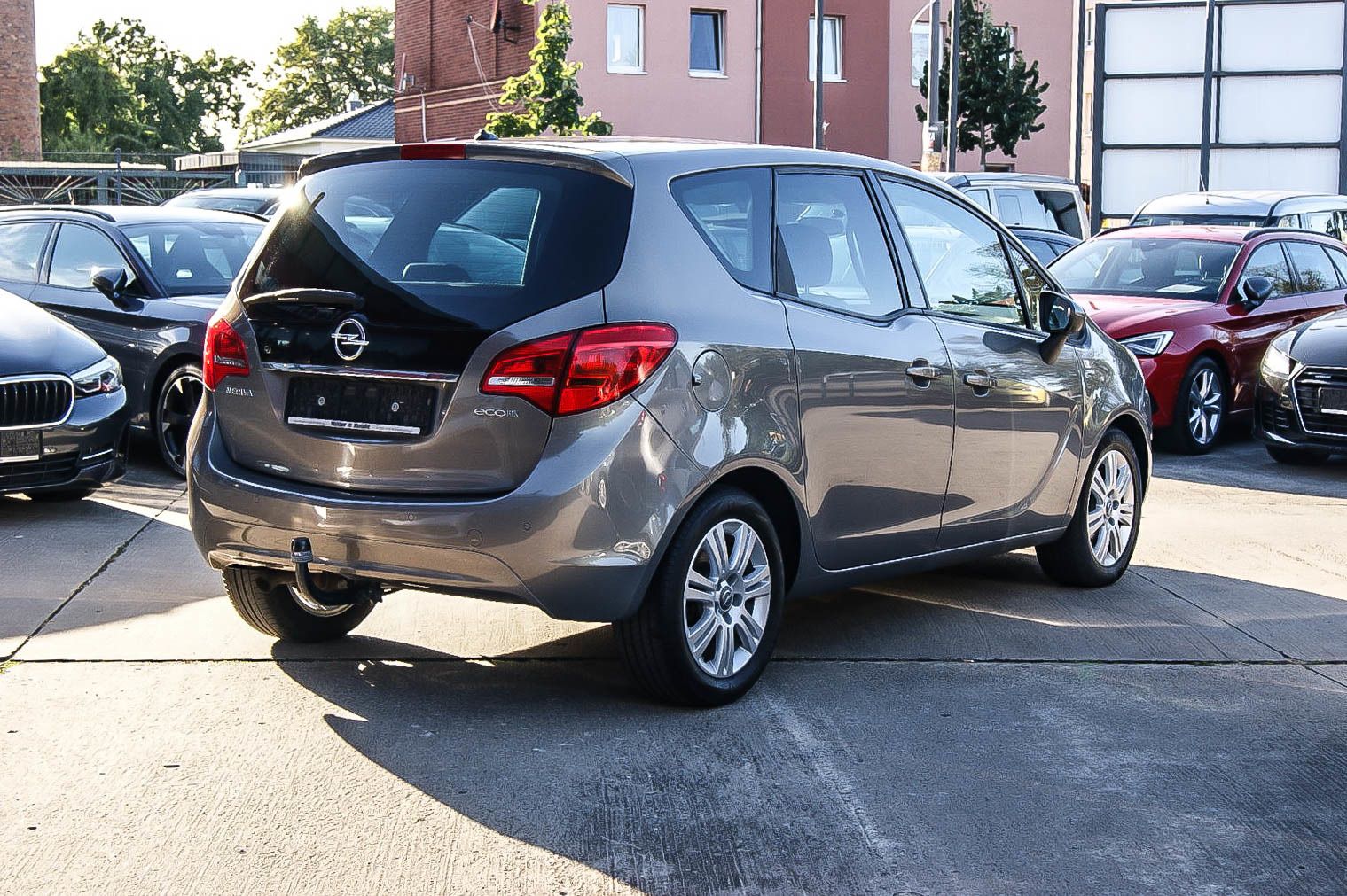 Fahrzeugabbildung Opel Meriva B 1.4Turbo 150 Jahre Opel 1HAND ANHZV PDC