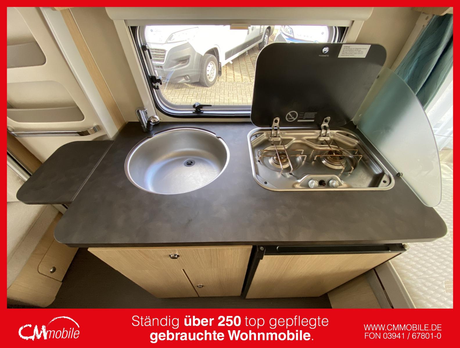HYMER / ERIBA / HYMERCAR Touring 430 - Aufstelldach - Festbett -