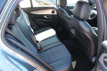 Mercedes E 200 - 7