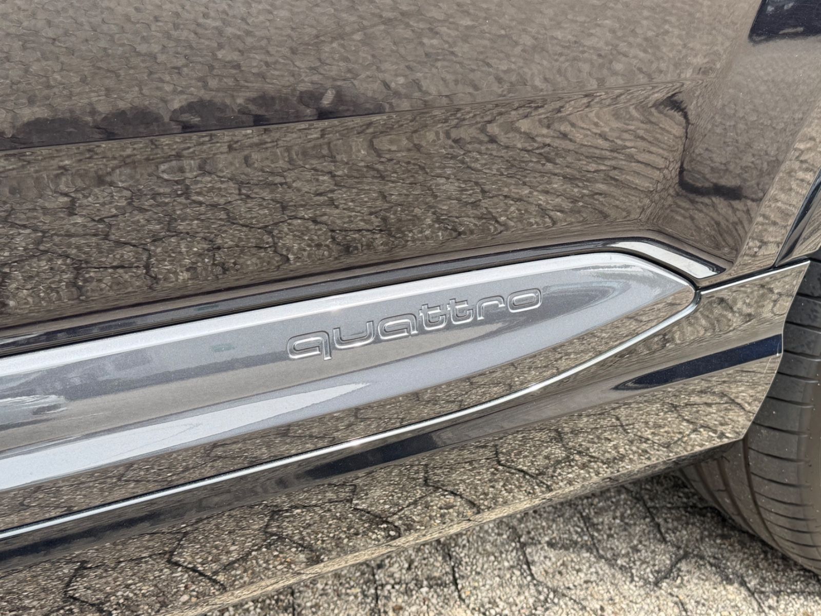 Fahrzeugabbildung Audi SQ7/RAUTEN-SITZE/PANO/AHK/360°Cam/Carbon/BOSE/