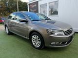 Volkswagen Passat Lim. Comfortline BlueMotion Navi-Alu S&W! - gebrauchte VW Passat aus dem Jahr 2011