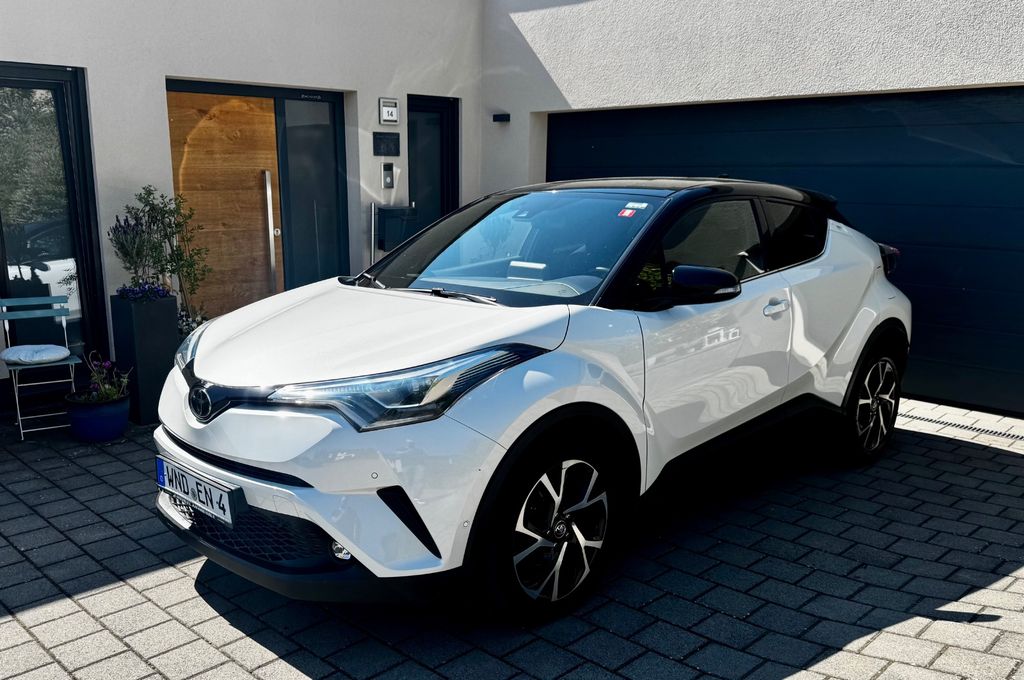 Image of Toyota C-HR