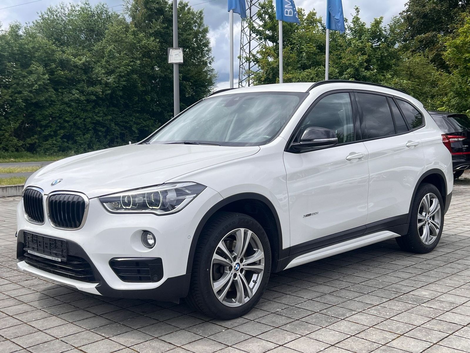 BMW X1 xDrive20i Sport Line LED RFK Navi Tempomat