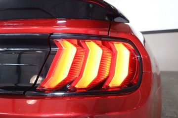 Ford Mustang - 7