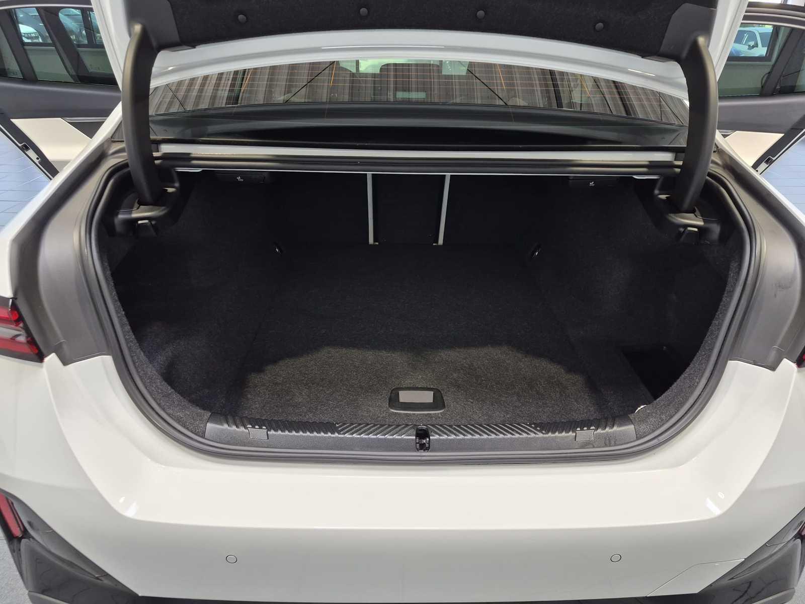 BMW i5 Lim. eDrive 40 M Sport Navi Shadow LED, миниатюра 6