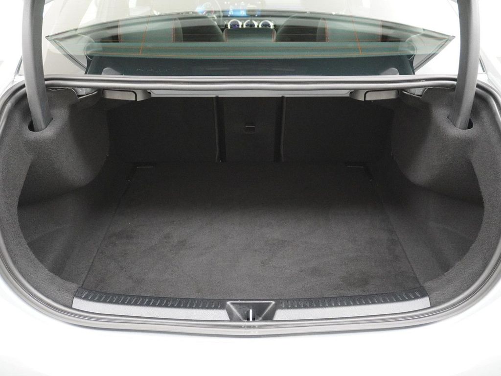 Mercedes-Benz A 180 Star Edition AMG Line