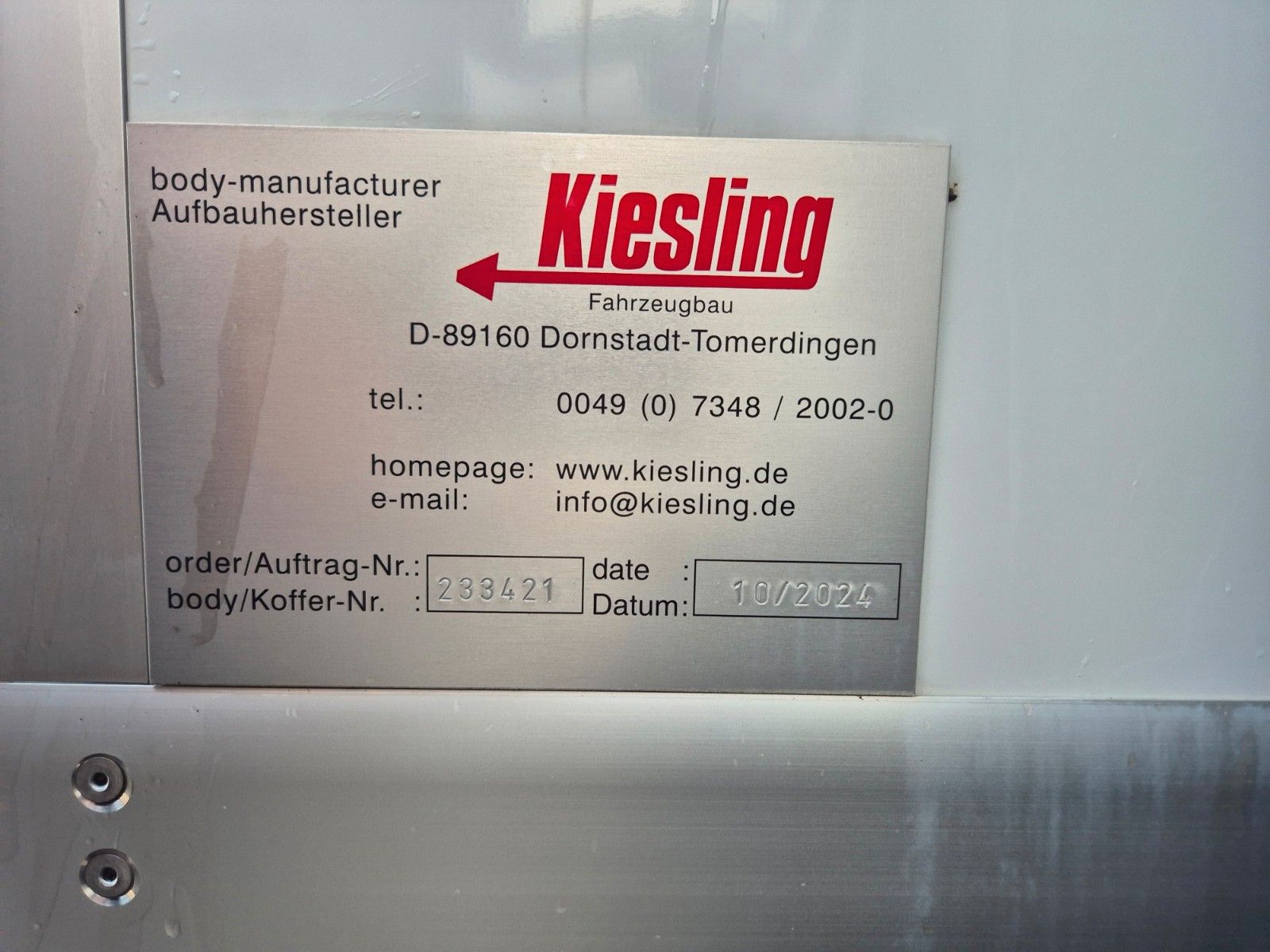 Fahrzeugabbildung Iveco Eurocargo ML160E28 ThermoKing R1200R LBW Tür AHK