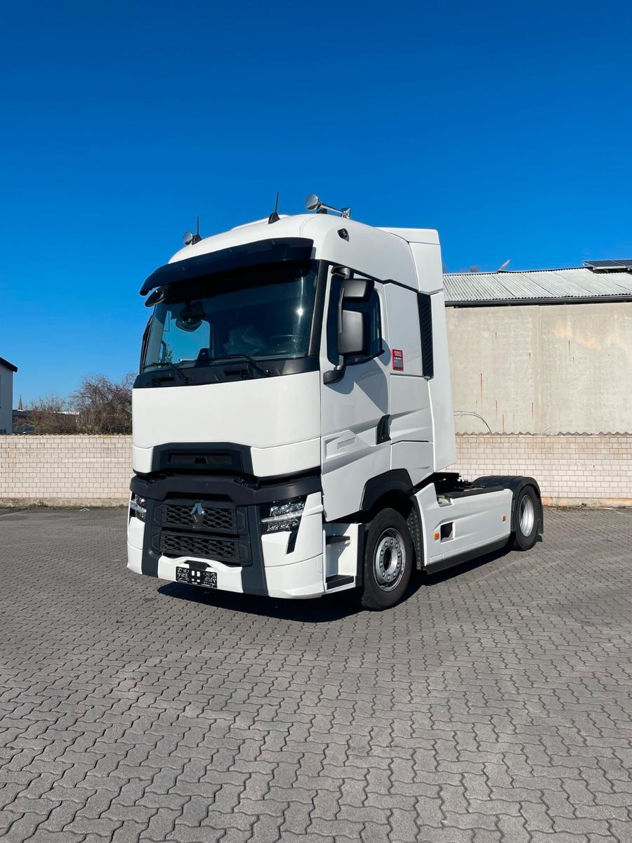 Renault T480 HIGH SLEEPER CAB