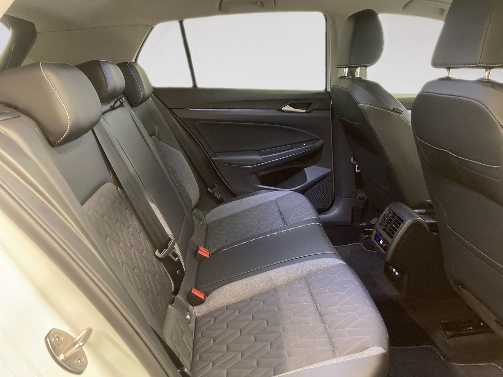 Volkswagen Golf - Bild 10