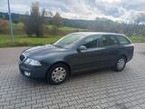 Skoda Oktavia 1.6 - Skoda Octavia aus 2008: Kombi