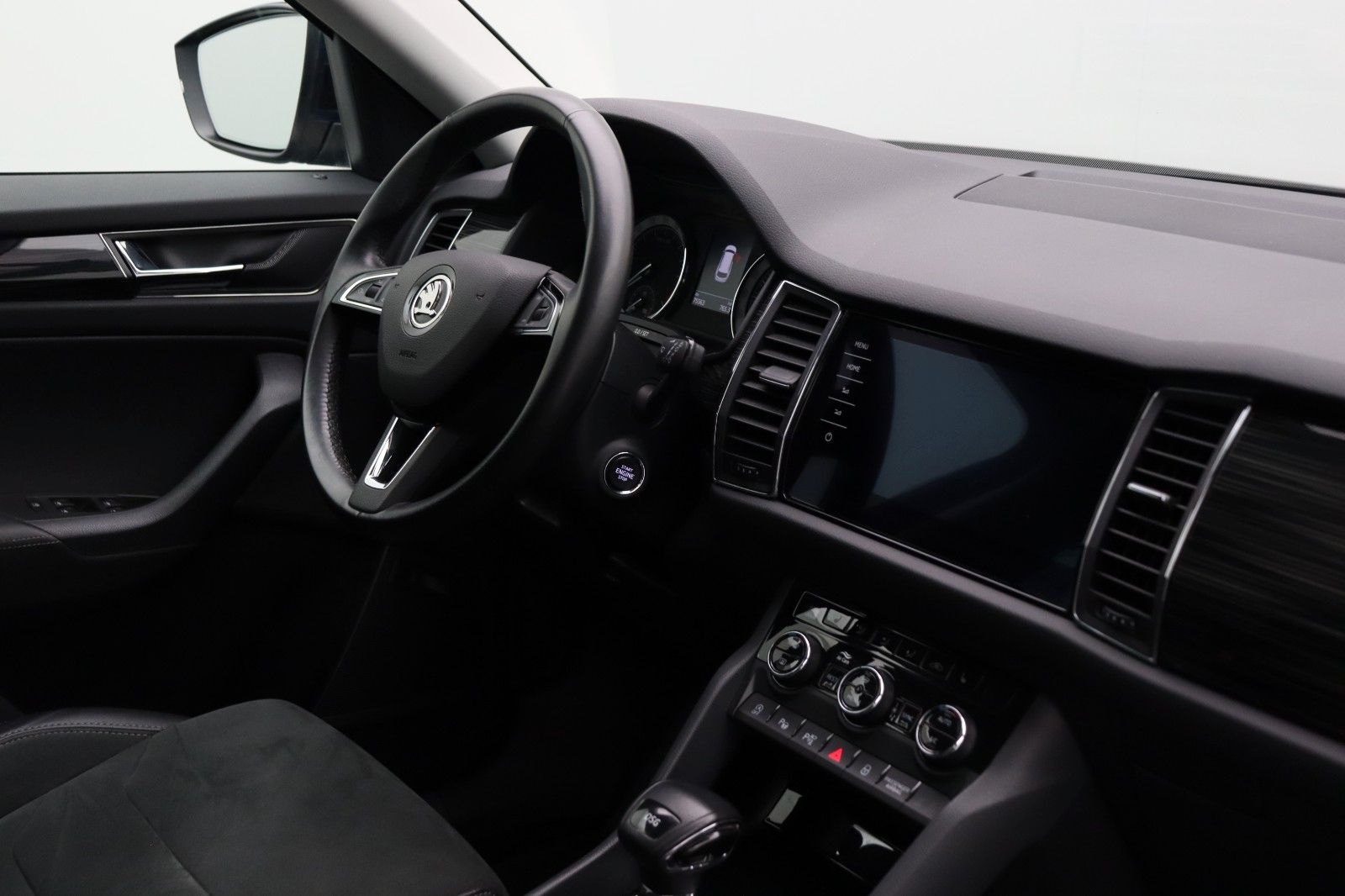 Fahrzeugabbildung SKODA Kodiaq 2.0 AHK LED DSG Teilleder ACC