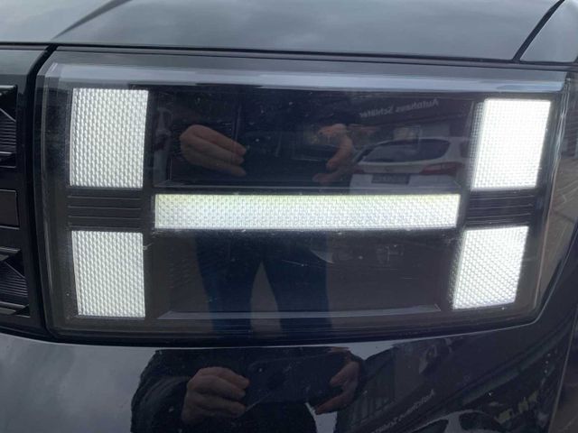 Fahrzeugabbildung Hyundai SANTA FE Plug-In Hybrid 1.6 PHEV 4WD Blackline