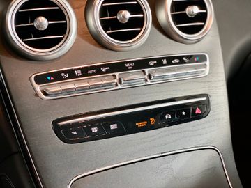 Fahrzeugabbildung Mercedes-Benz GLC220d 4Matic*MBUX*Standheizung*OffRoadProPaket