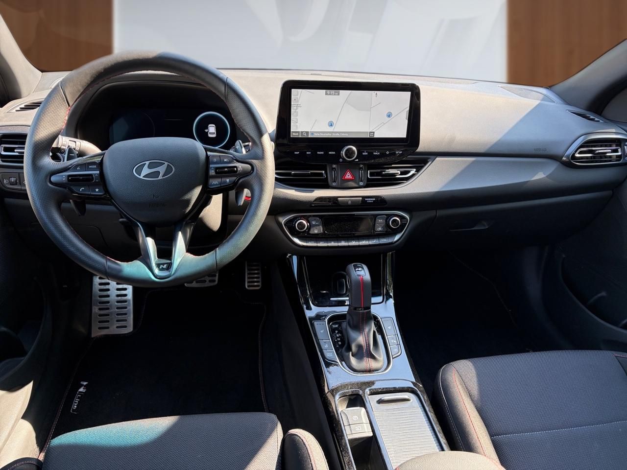 Fahrzeugabbildung Hyundai i30 N-LINE ACC AUT DynLicht Kam. KeyLess KlimaA