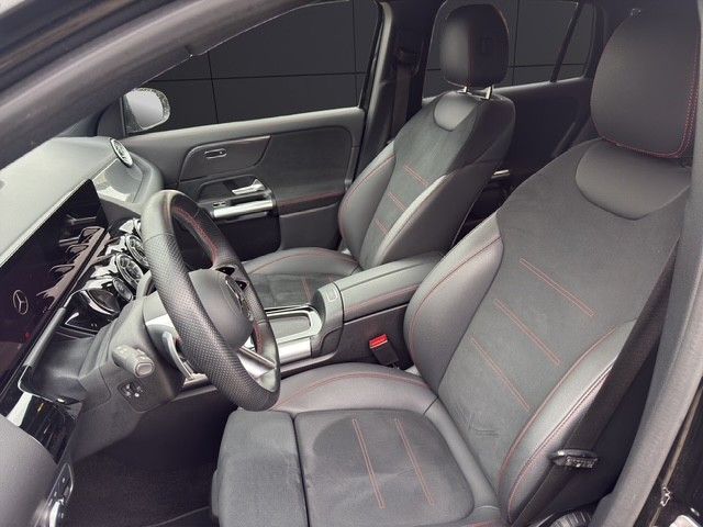 Fahrzeugabbildung Mercedes-Benz GLA 250 e *AMG*Hybrid*Ambiente*Kamera*CarPlay*