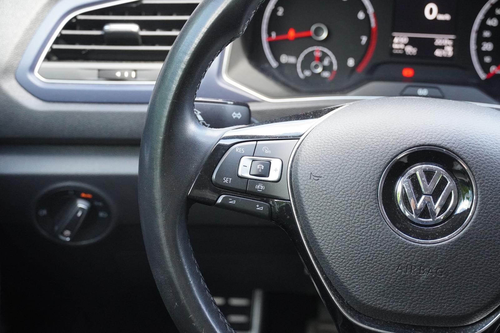 Volkswagen T-Roc 1.5 TSI LED Navi Standheizung PDC AHK, миниатюра 17