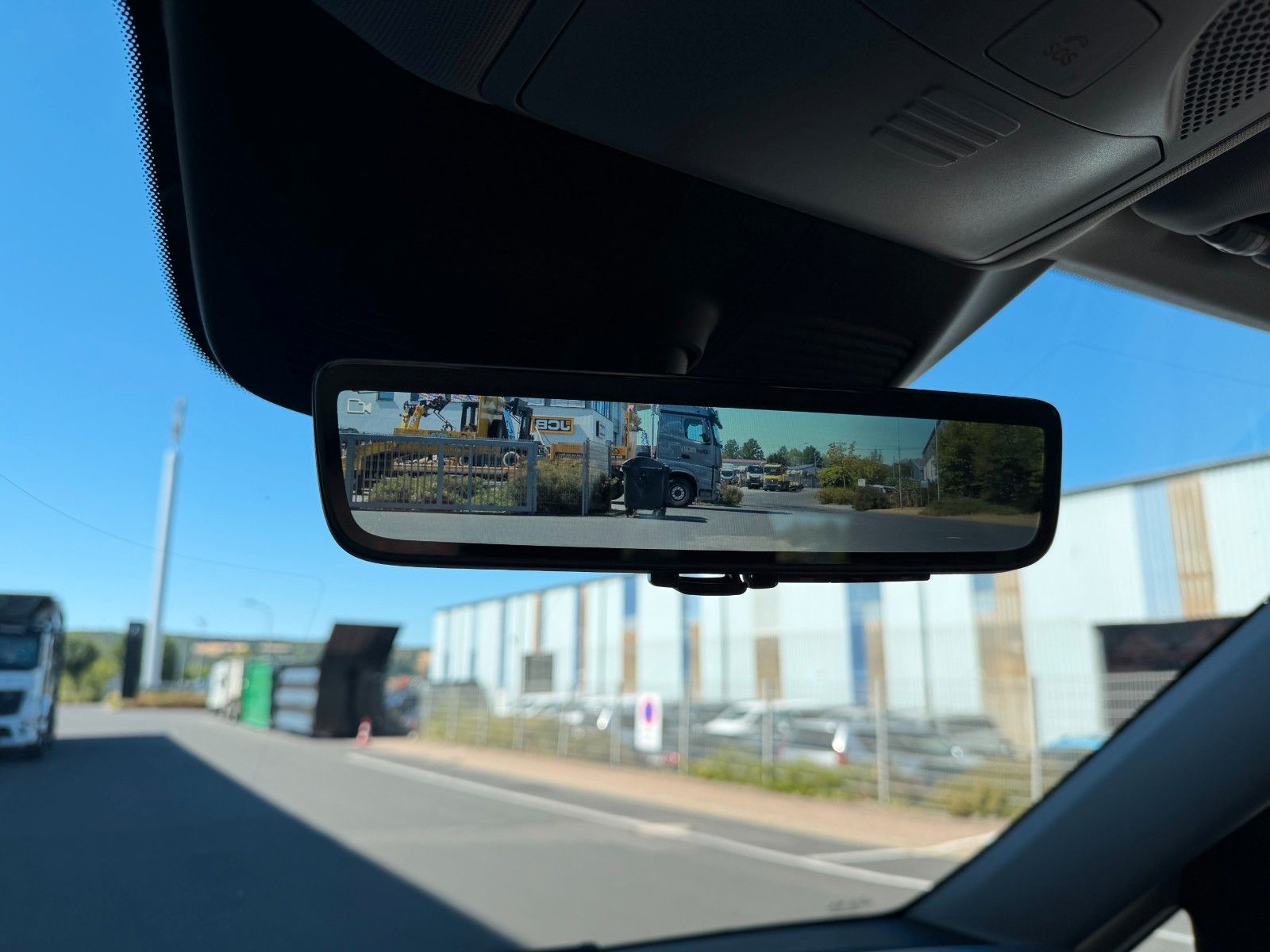 Fahrzeugabbildung Mercedes-Benz V 300 d AVA Extral DISTRONIC Standheiz el Türen
