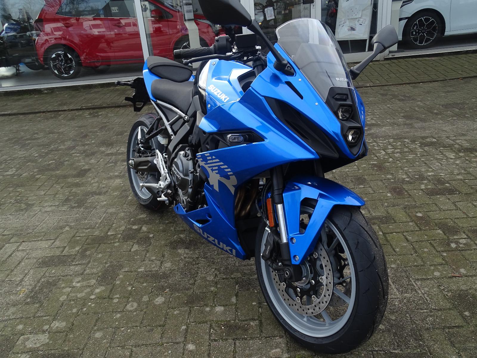 Suzuki GSX-8R 35KW oder 61 KW