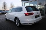 Volkswagen Passat Variant 1.5 TSI Highline  DSG Navi Leder/ - VW Passat Variant Gebrauchtwagen in Stuttgart
